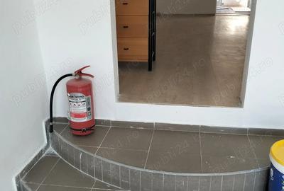 Spațiu comercial, de 50 mp, în Central - 1