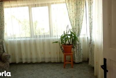 Casă cu 6 camere decomandat cu Teren 350 Mp în Mihai Bravu - 9