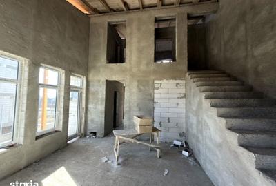 Casă cu 2 camere cu Teren 300 Mp în Central - 3
