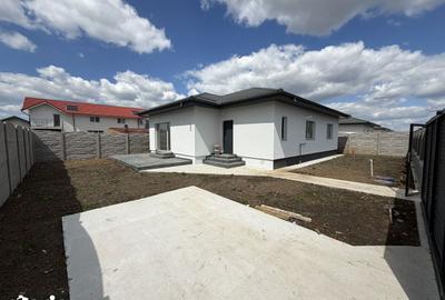 Casă cu 4 camere cu Teren 350 Mp în Clinceni - 3