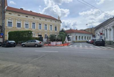 Spațiu comercial, de 80 mp, în Ultracentral - 2
