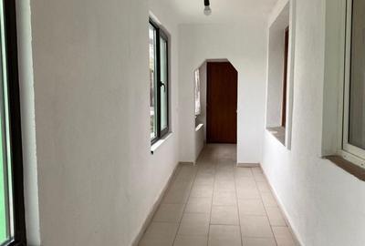 Casă cu 3 camere în Teiu - 3