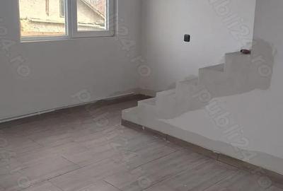 Casa in Lumina, centru, 4 camere pod mansardat - 2