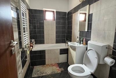Apartament cu 3 camere decomandat, mobilat în Soarelui - 13