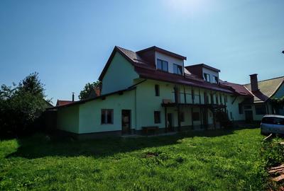 Casă individuală cu 12 camere cu Canalizare în Vulcan - 20