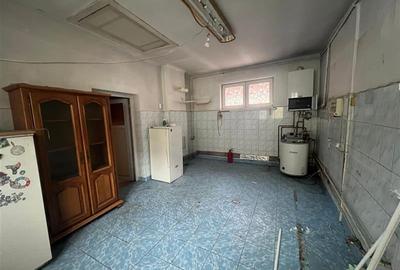 Casa zona centrala, de vanzare - 10