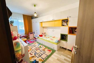 Apartament 3 camere, decomandat, etaj 2 din 3.Cartier Florilor Ghimbav - 3