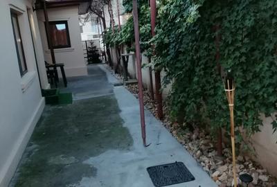 Casa de inchiriat Bulevardul Mamaia zona Delfinariu  800 euro - 16