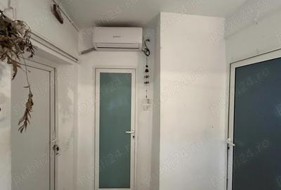 Vand apart.3 cam.ultracentr.,B-dul V.Milea,langa Tribunal,st.68 mp.bloc caramida,et.3 - 2