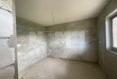 Casă individuală cu 9 camere cu Canalizare în Burla - 32