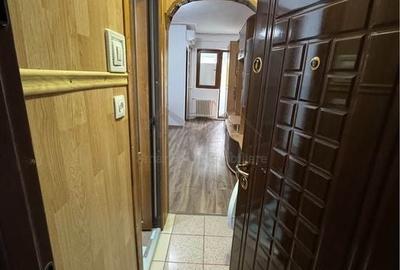 Garsoniera Baza3 etajul 3 din 4 - 1