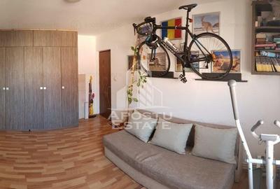 Apartament cu 3 camere, centrala proprie,  zona Soarelui - 2