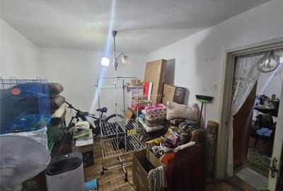 Apartament cu 3 camere nedecomandat în Micro III - 2