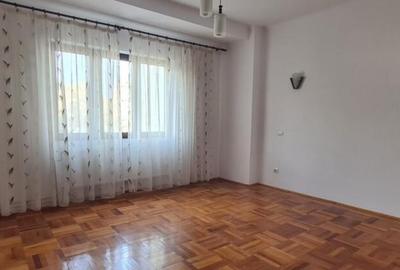 Apartament cu 4 camere decomandat, mobilat în Armeneasca - 1