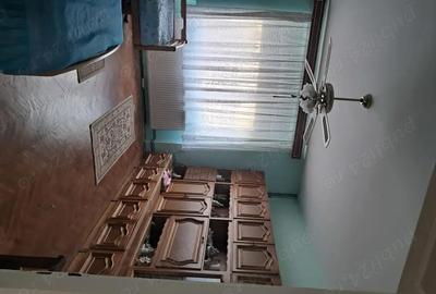 Casă cu 4 camere în 14 Mai - 9