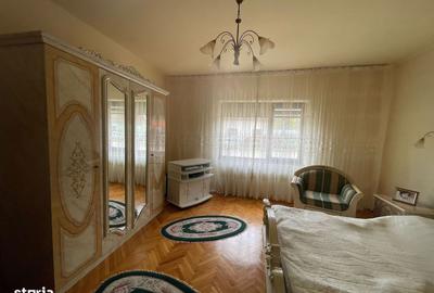 Casă cu 4 camere în Central - 8