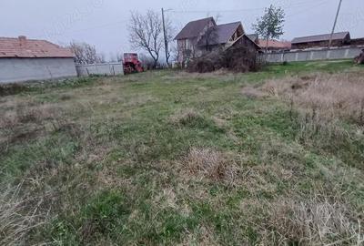 Teren de 828 mp, în Galicea - 1