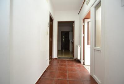 Casa 5 camere, 3 bai, 3 intrari - 5
