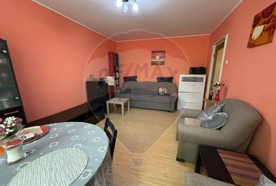 Apartament cu 3 camere de vanzare in zona 1 Decembrie 1... - 1