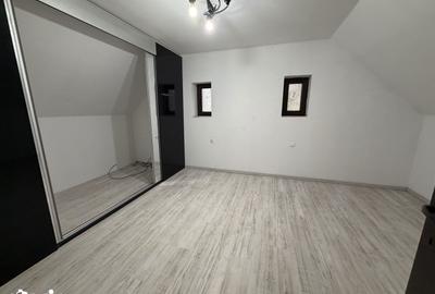 Casă cu 4 camere cu Teren 169 Mp în Central - 15