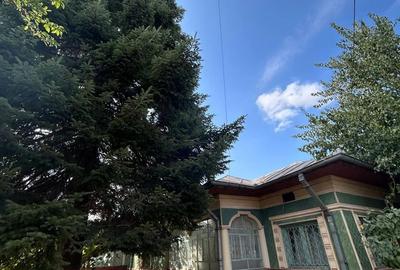 Casă cu 5 camere cu Teren 577 Mp în Frumușani - 2