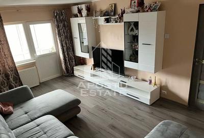 Apartament 3 camere, 2 bai,  conf 1, decomandat,renovat, zona Soarelui - 2