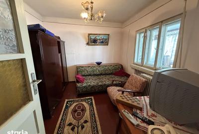 Casă cu 6 camere cu Teren 395 Mp în Central - 2