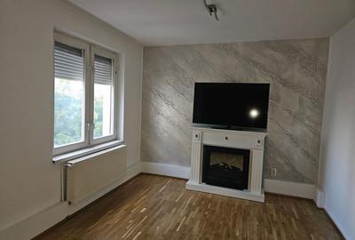 Apartament cu 4 camere decomandat în Central - 1