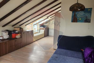 Casă cu 4 camere cu Teren 180 Mp în Central