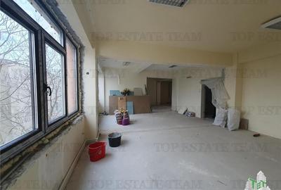 Spatiu Comercial Ultracentral 37 birouri in curs de apartamentare Constanta - 9