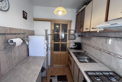 Apartament cu 2 camere decomandat, mobilat în Cornișa - 14