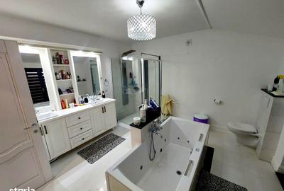 Casă cu 3 camere în Valea