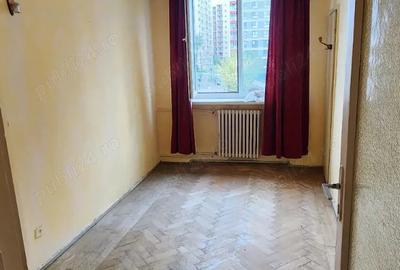 Apartament cu 3 camere semidecomandat în Politehnica - 1