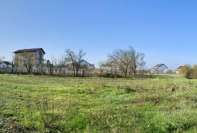 Teren priveliste deschisa, cu utilitati, zona retrasa, langa lac si padure - 6