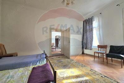 Casă cu 4 camere cu Teren 332 Mp în Ultracentral - 1