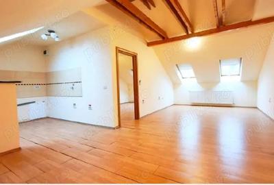 Casă în Subcetate - 6