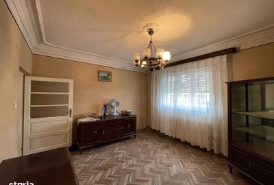 Casă cu 5 camere cu Canalizare în Brănești - 13