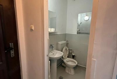 Garsonieră nedecomandată în Central - 1