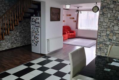 Casă cu 4 camere în Central - 7