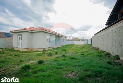 Casă cu 3 camere cu Teren 455 Mp în Sânmartin - 20