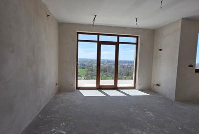 Casă cu 5 camere cu Teren 500 Mp în Podgoria - 2