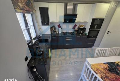 Apartament cu 3 camere decomandat în Calea București - 6
