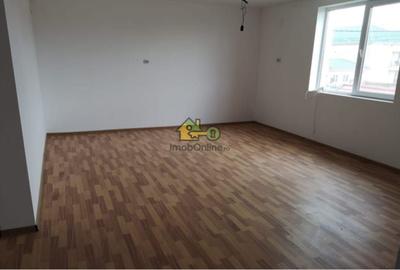 Casă individuală cu 6 camere cu Canalizare în Ultracentral - 10