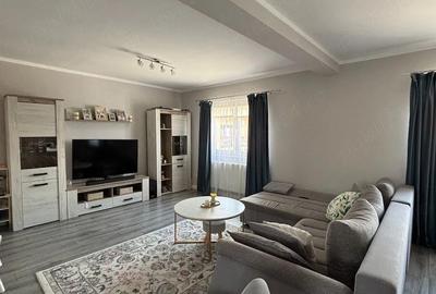Apartament cu 3 camere decomandat în Central - 3