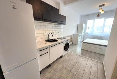 Garsonieră semidecomandată în Tractorul - 4