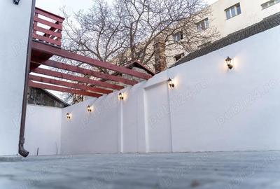 Spațiu comercial, de 255 mp, în Noua - 8