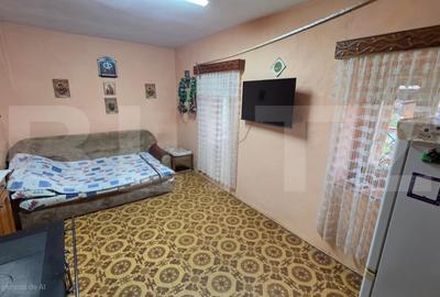 Casa de vanzare, cu 4 camere, 80 mp, satul Doroslea - 13