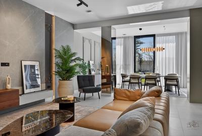 Casă individuală cu 5 camere cu Canalizare în Central - 14