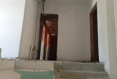 Vand bloc locuinte colective la rosu, stradal – Șos. Chitilei - 13