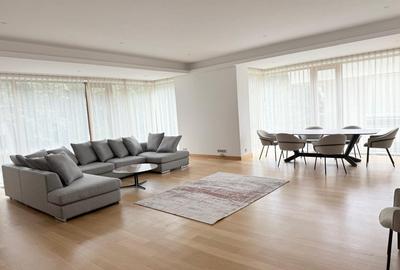 Apartament cu 3 camere decomandat, mobilat în Primăverii